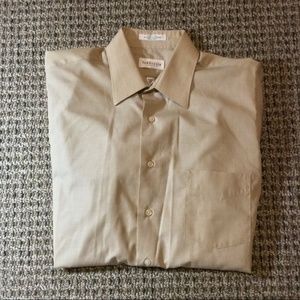 *Van *Heusen* Casual* Button* Down *16 *34/35*